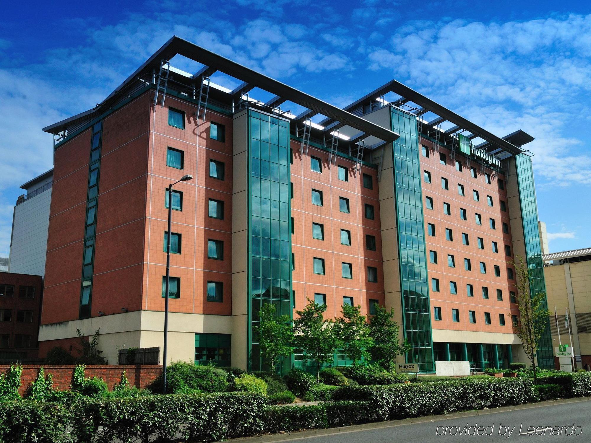 Hotel Doubletree By Hilton Woking Esterno foto